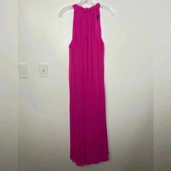 Halogen Sleeveless Halter Neck Jumpsuit in Taffy Pink - Picture 2 of 7